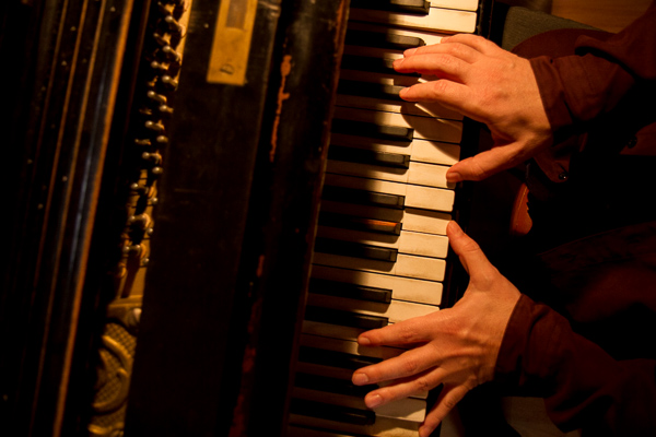 Portrét pianisty Marka Novotného